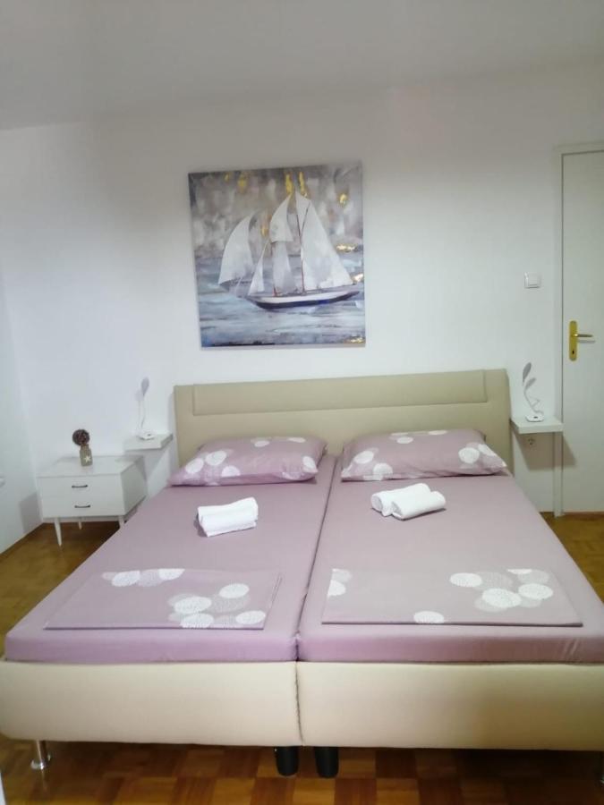Apartment & Rooms Laura Brela Kültér fotó